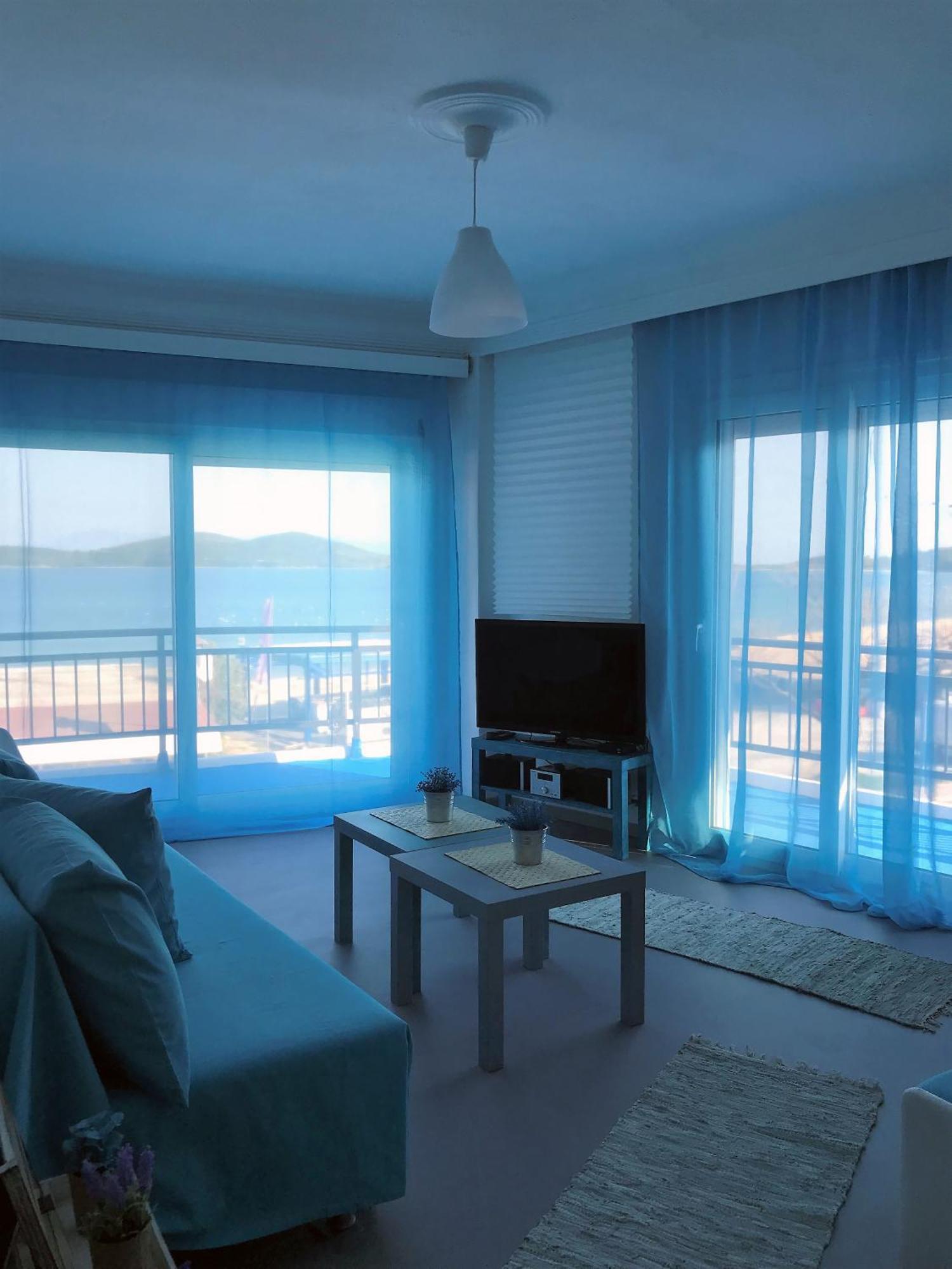 Upper Deck Apt. Apartment Néa Péramos Bagian luar foto