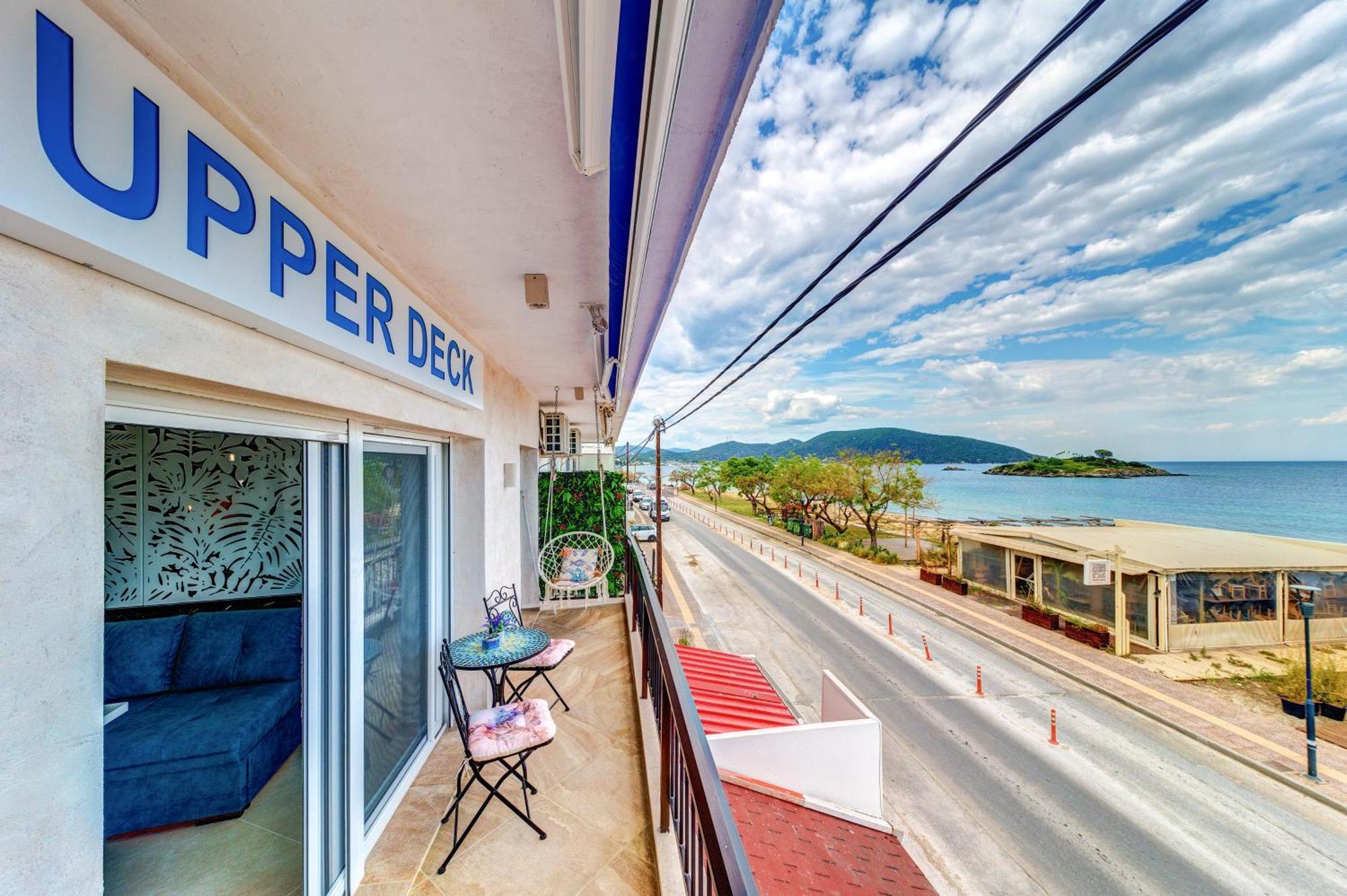 Upper Deck Apt. Apartment Néa Péramos Bagian luar foto